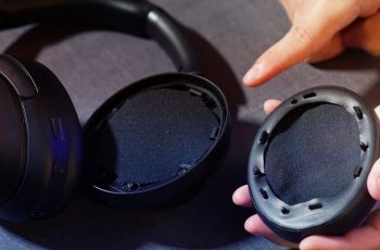 replacement-of-earpads-in-headphones